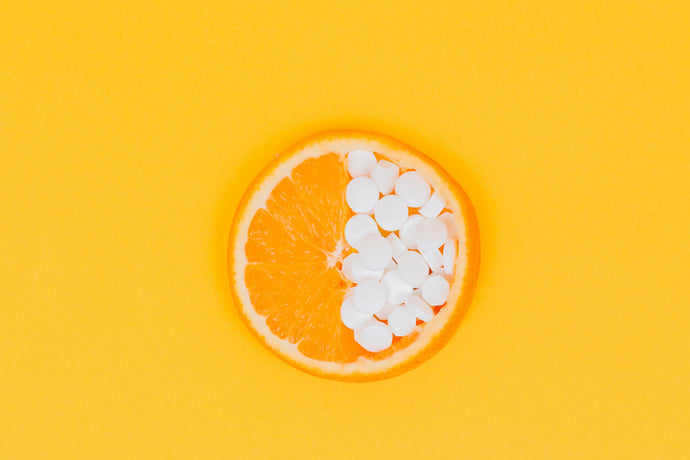 Vitamín C – posiluje imunitu, snižuje krevní tlak a prospívá pleti